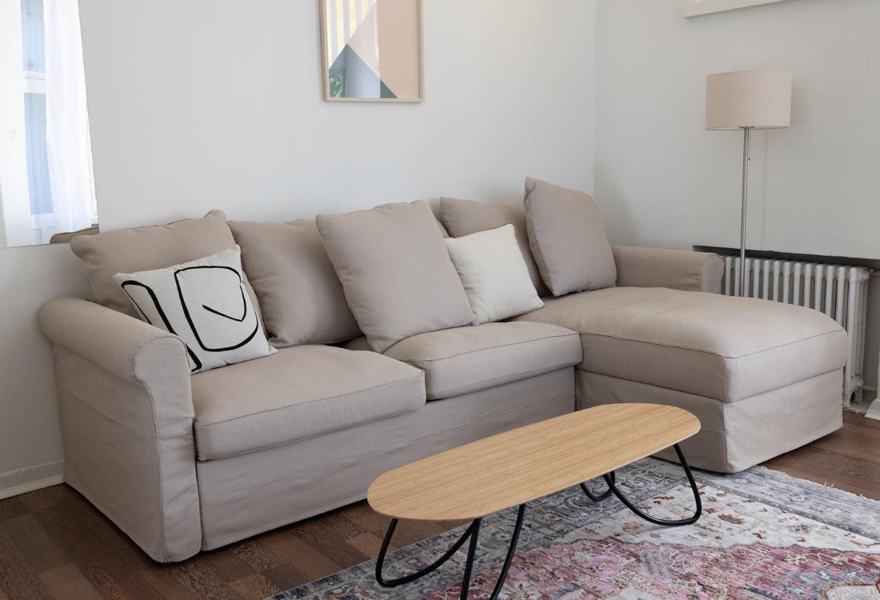 2Ndhomes City Center 2Br Apartment By The Finnish National Theatre With Balcony And Park View Helsinki Buitenkant foto